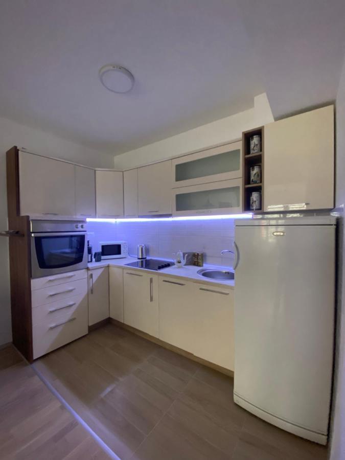 Simonovski'S Apartments Skopje Zewnętrze zdjęcie