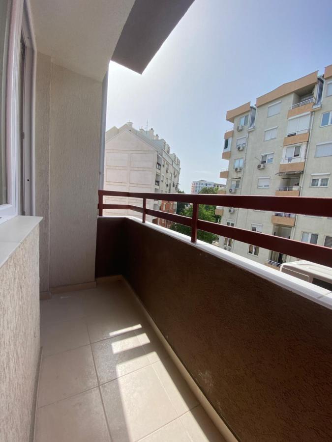 Simonovski'S Apartments Skopje Zewnętrze zdjęcie